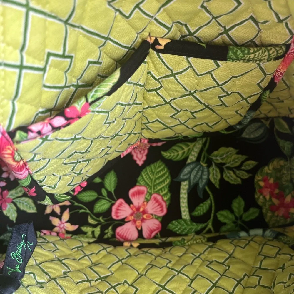 Vera Bradley “Botanica” purse retired excellent condition.